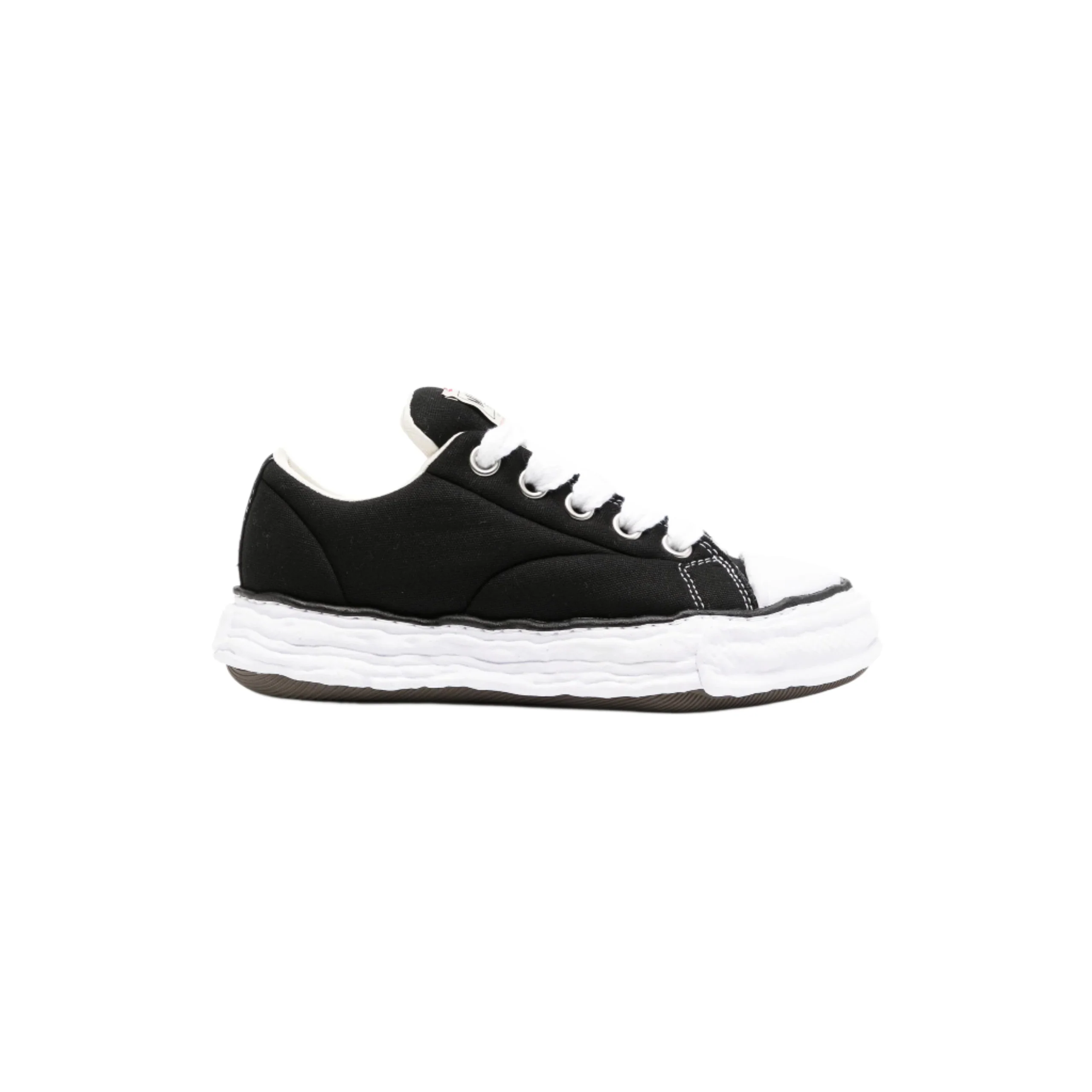 Peterson 23 Padded Low-Top Sneakers (Black)