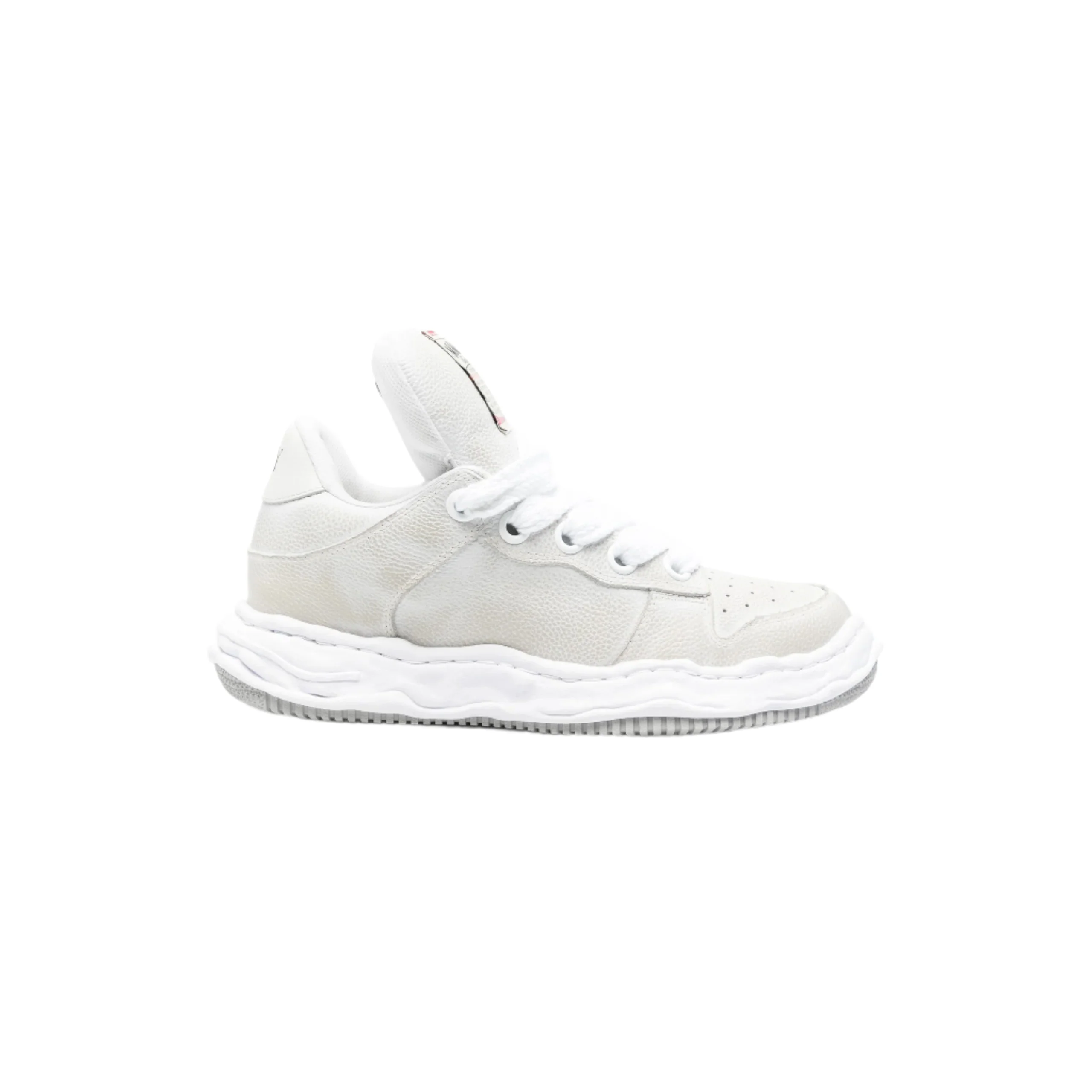 Wayne Puffer Low-Top Sneakers (White)
